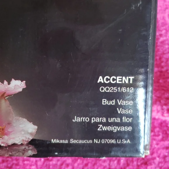 Mikasa 5" bud vase - Picture 5 of 5